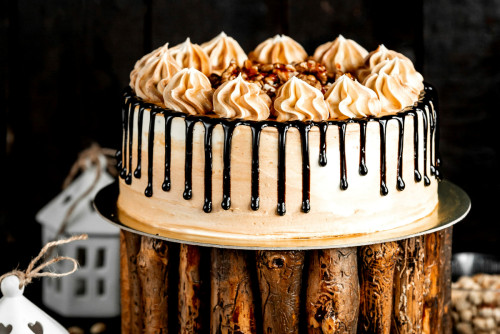 Premium Wedding Cake Package